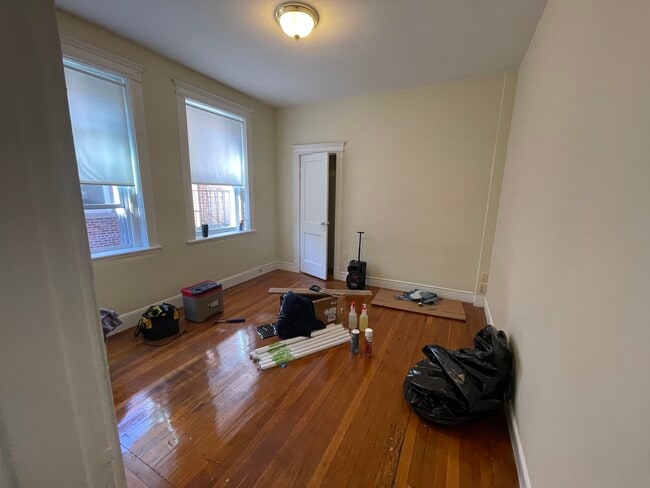 Building Photo - 40 Gardner St Unit 35 Gardner street Rental