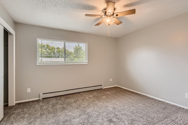 Alder Square Townhomes