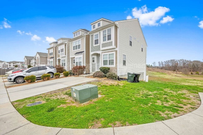 Photo - 3667 Ascott Commons Ln SW