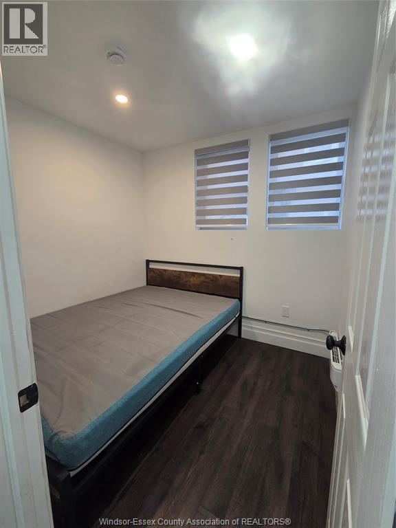 Photo - 1178 Giles Blvd E