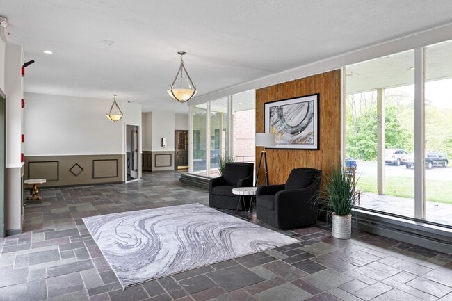 Photo - 747 Valley Apartments