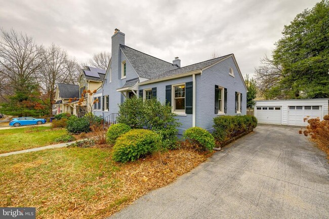 Building Photo - 4504 Highland Ave