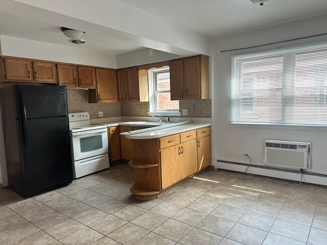 Photo - 6151 76th Ave Unit 2N