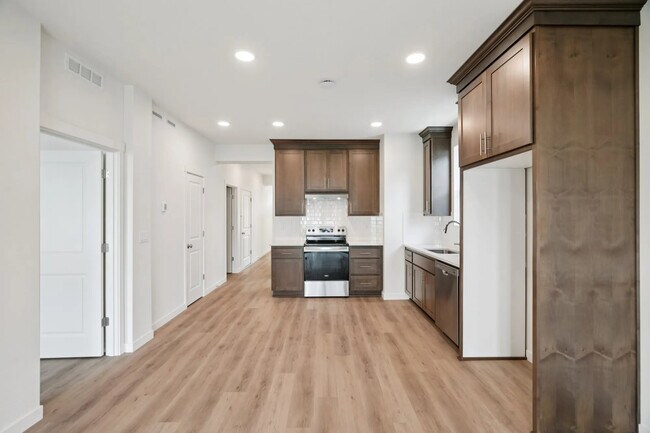 Photo - 1915 NW 18th Ave