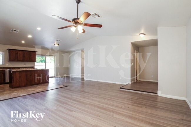 Photo - 2722 E Cactus Rd