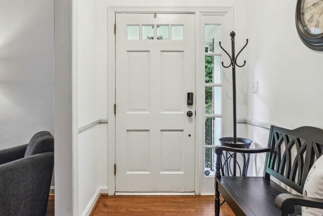 Photo - 4379 Tree Haven Dr NE