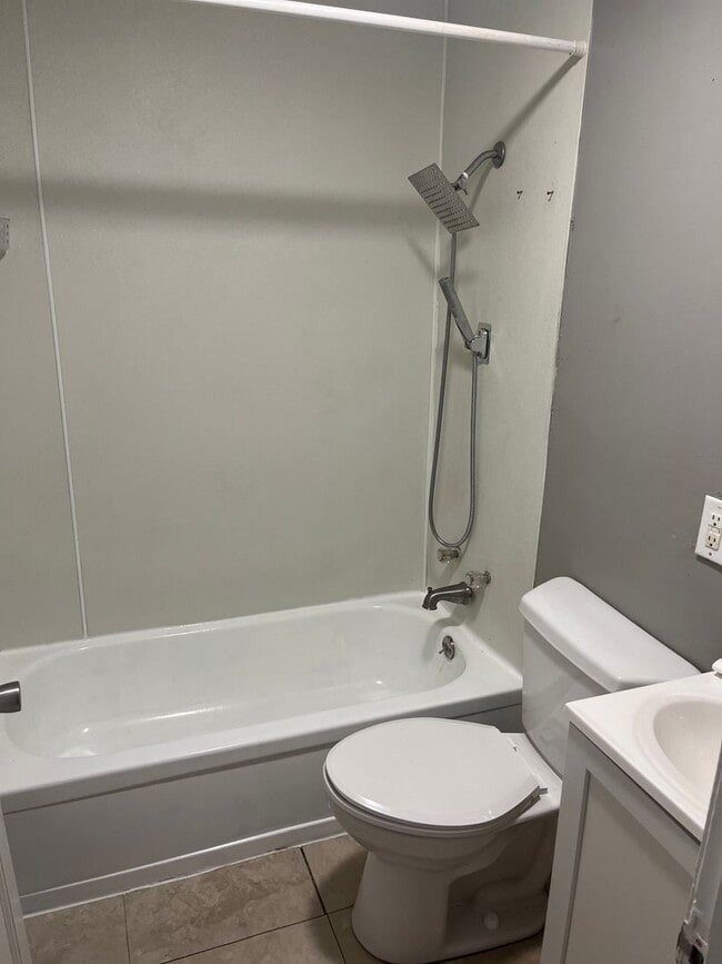 Photo - 2215 17th St