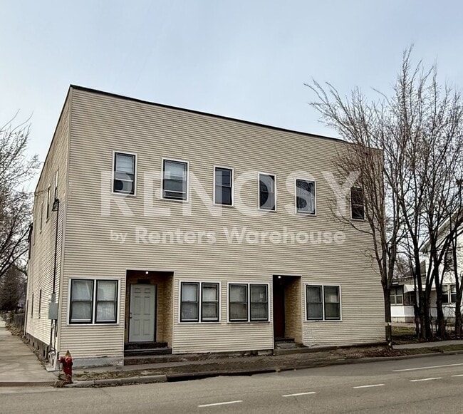 Photo - 935 Sims Ave