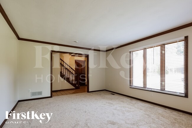 Photo - 581 Brightstone Dr