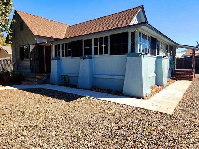 Photo - 13180 Depot St