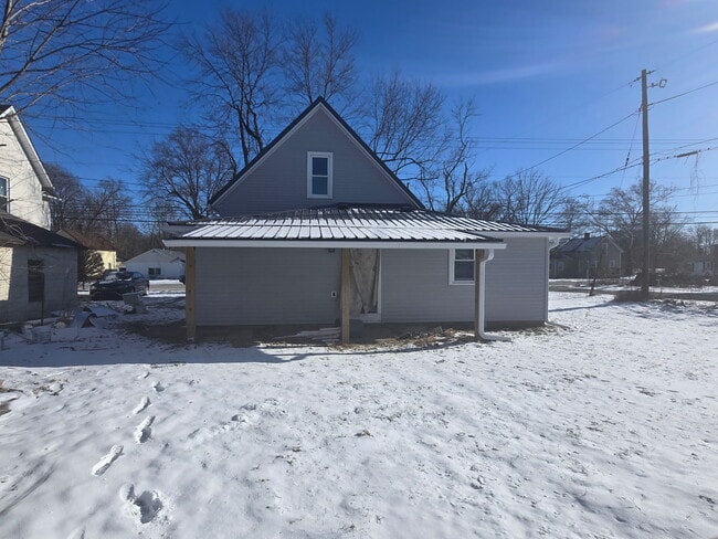 Photo - C-bus road house