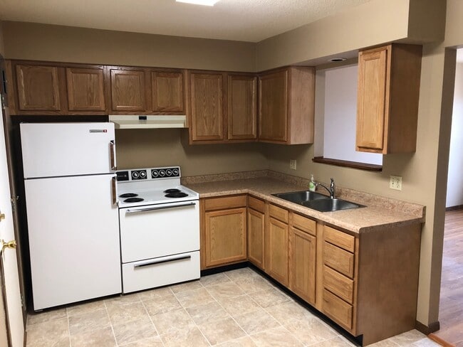 Photo - 2703 Fryklund Dr Unit 2