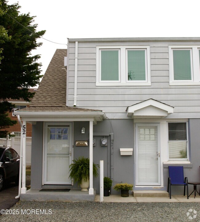 Building Photo - 52 Dunbar Ave Rental