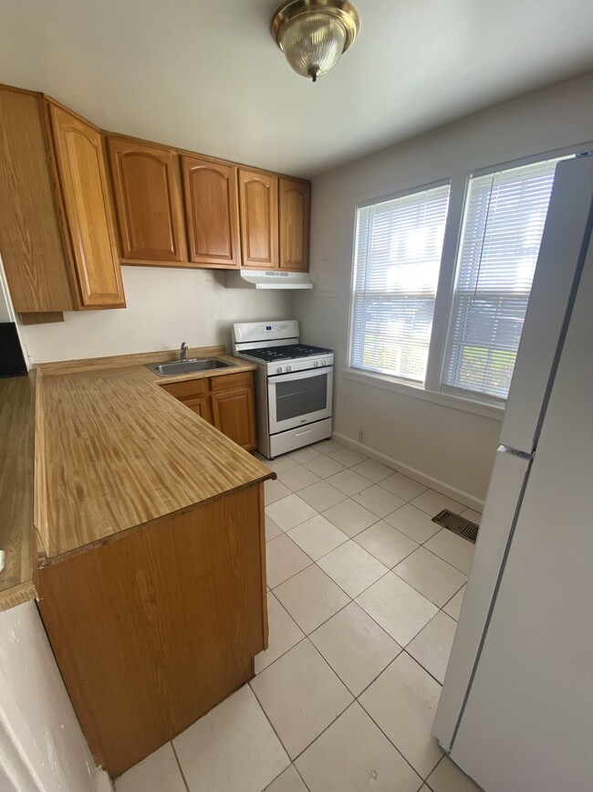 Photo - 44 Werden St Unit 44 Werden St