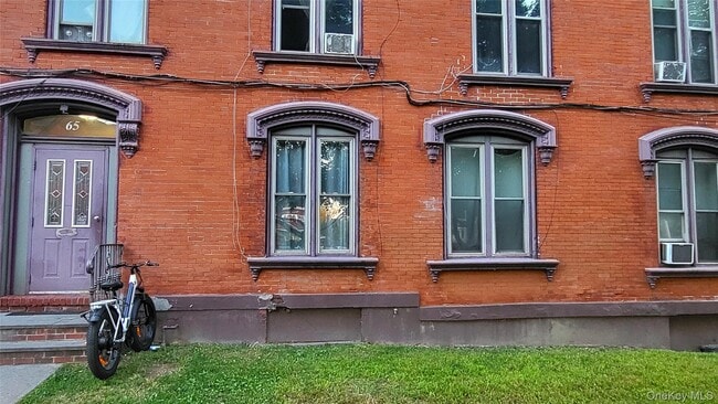 Photo - 65 S Hamilton St Unidad 9