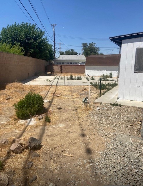 Photo - 1216 W Newgrove St
