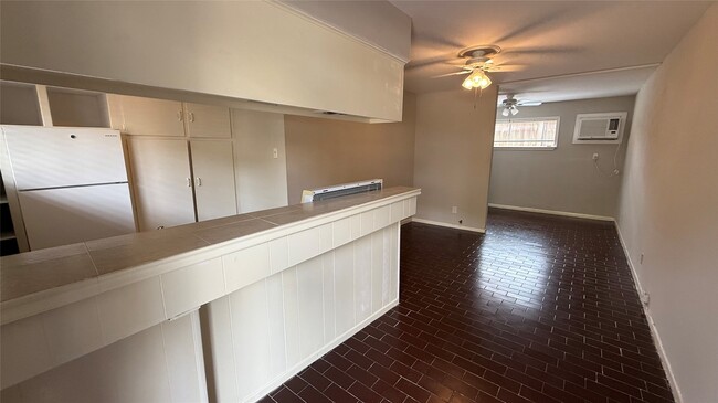 Photo - 1660 Richmond Ave.