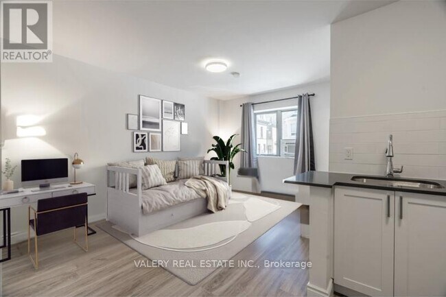 Photo - 608 Church St Unit B6