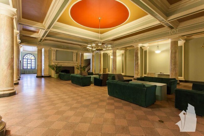 Photo - 522 W Briar Pl Unidad 4J