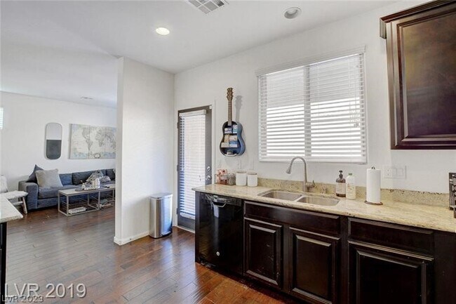 Photo - 855 Cool Aquamarine St