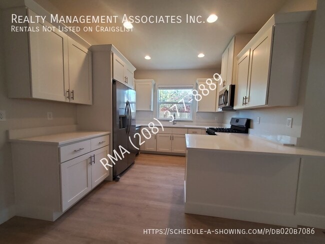 Photo - 1274 S Cloverdale Rd