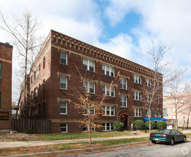 3500 Dupont Ave