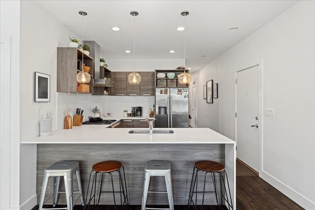 Photo - 1944 W Thomas St