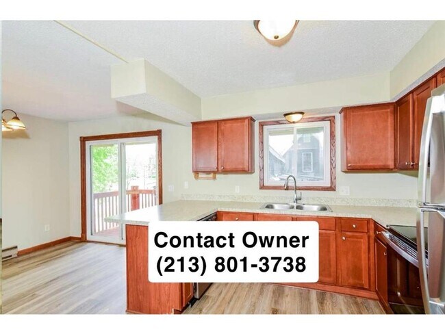 Photo - 421 Rush Ave NW
