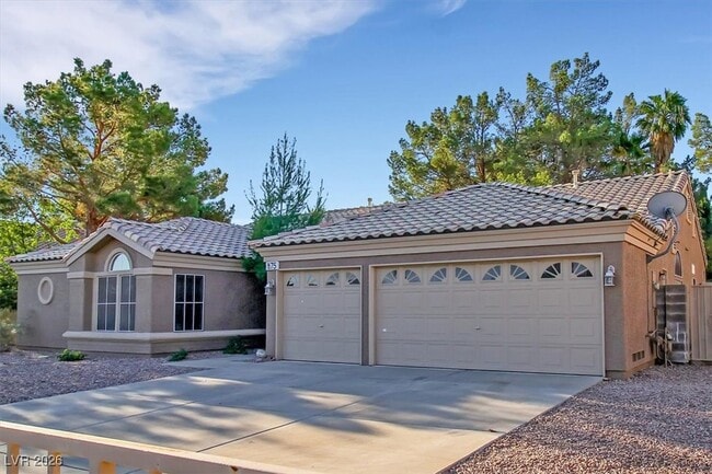 Photo - 875 E Eldorado Ln