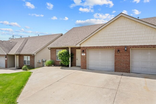 Photo - 509-511 Glenstone Dr. Unidad 509 Glenstone Dr.