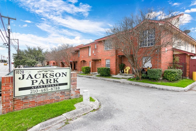 Jackson Park Apartments - Jackson Park Apartments