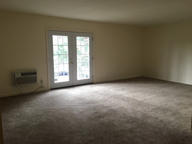 Newport Terrace Apartments