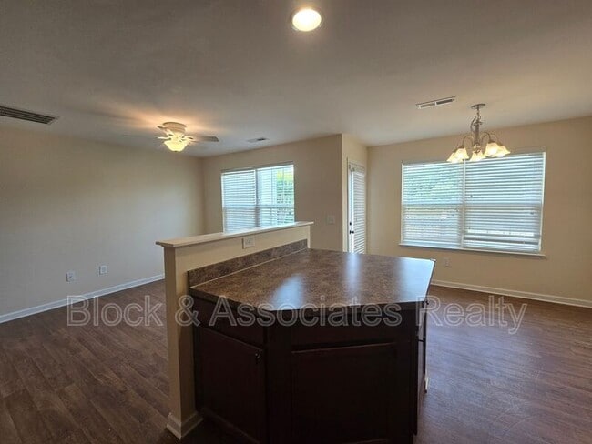 Photo - 545 Song Sparrow Ln