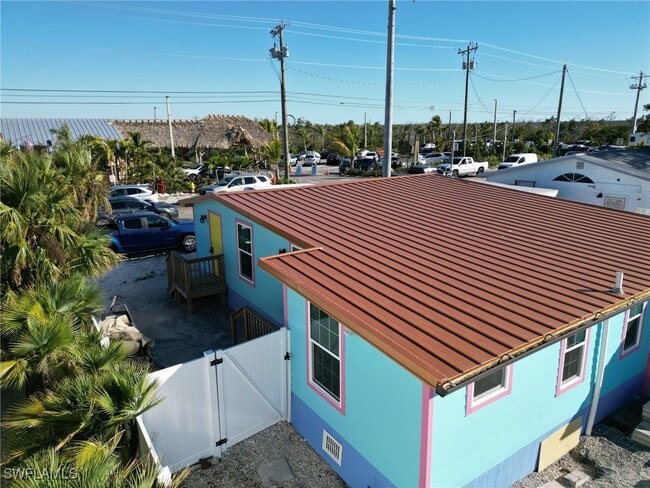 Photo - 4874 Pine Island Rd