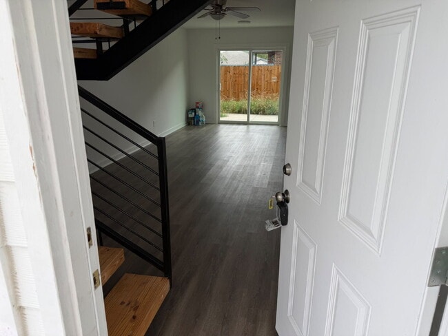 Photo - 7651 Oak Chase Unit 2
