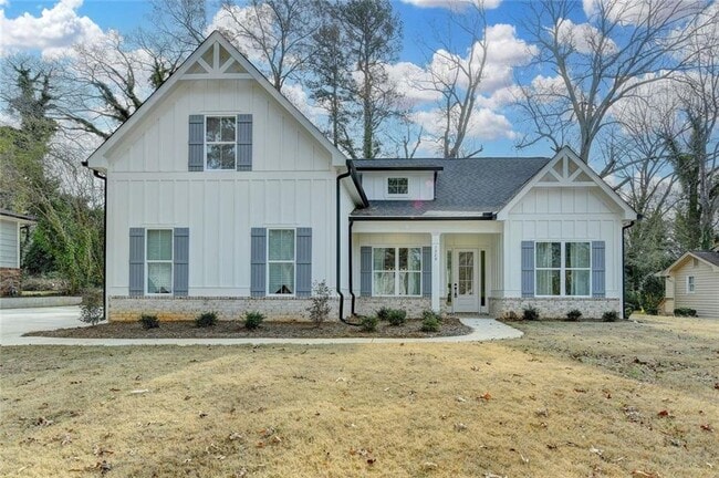 Building Photo - 1329 Davis St