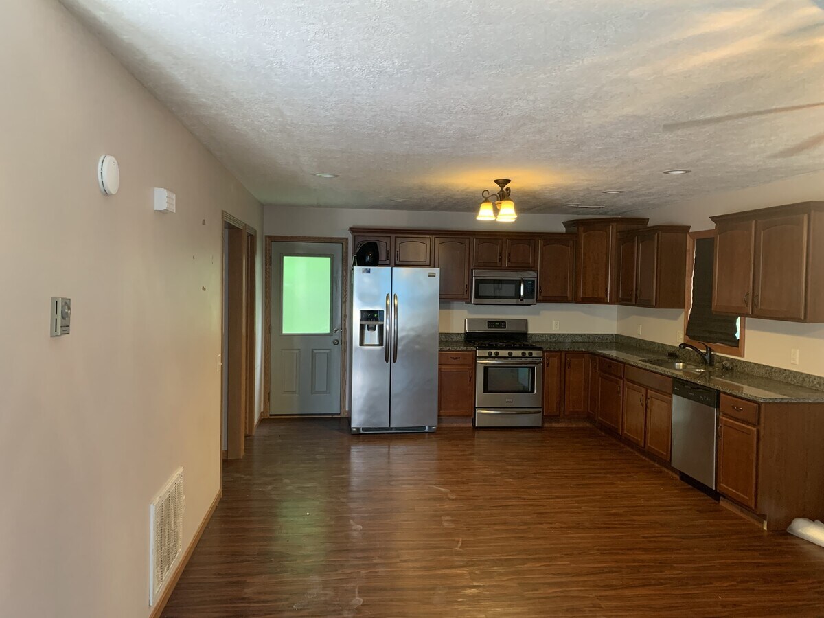 Photo - 25268 Partlow Dr Unit 1