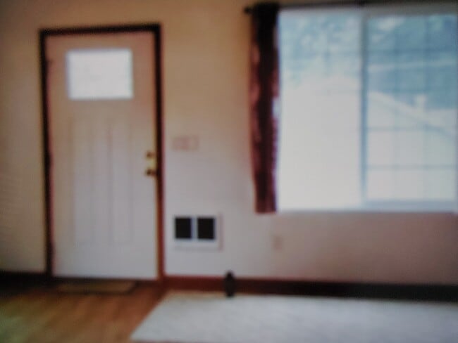 Photo - 35732 Hankey Rd Unit B