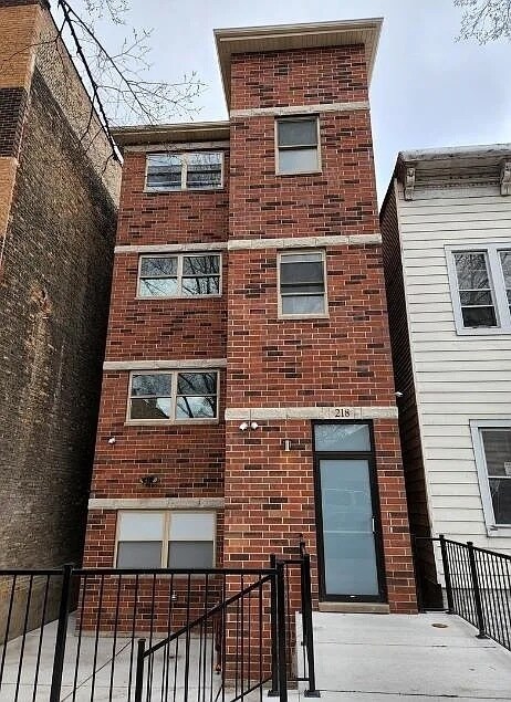 Photo - 218 W 24th St Casa