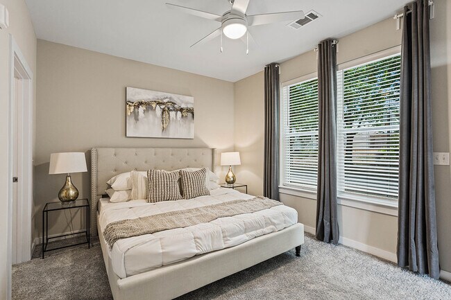 Photo - Varick on 7th