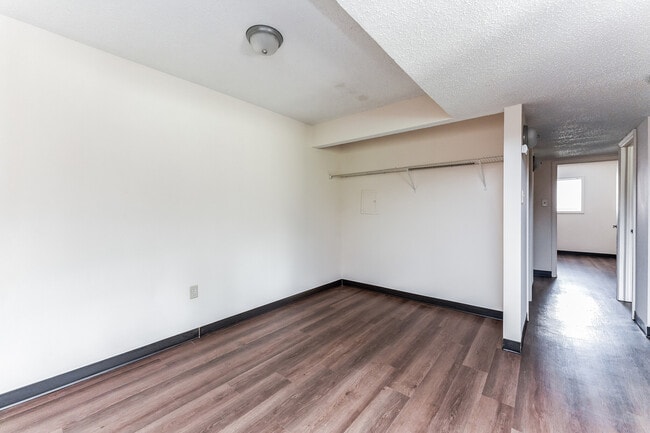 Photo - Hilldale Apartments
