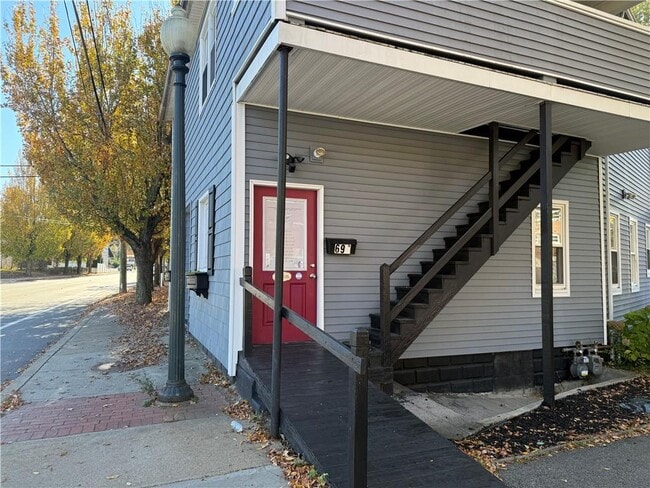 Photo - 692 East Ave