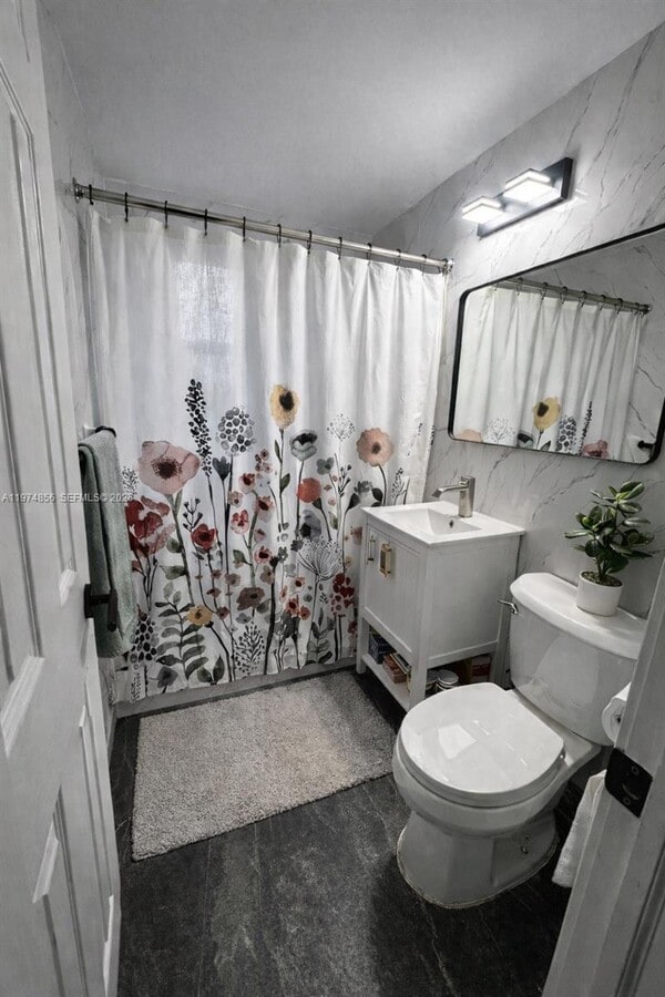 Photo - 3551 SW 10th St Unidad 8A