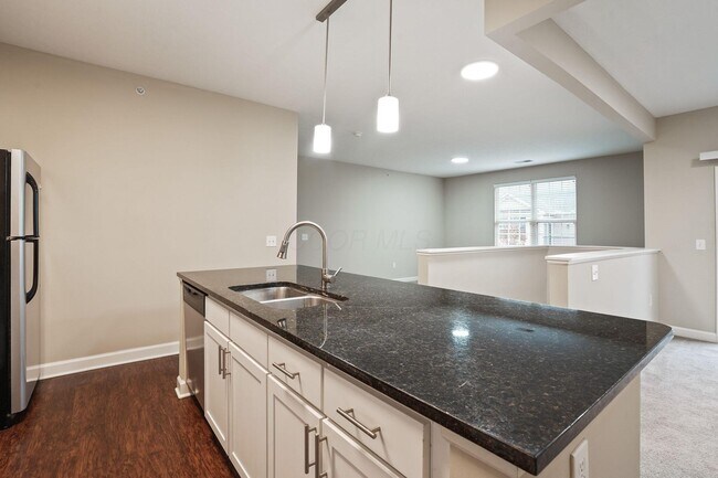 Photo - 5137 Foxtail Pine St