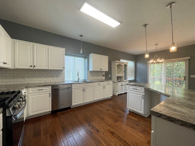 Photo - Home For Rent Papillion