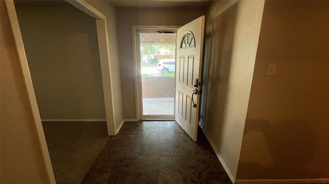 Building Photo - 6829 Lancelot Ct Rental
