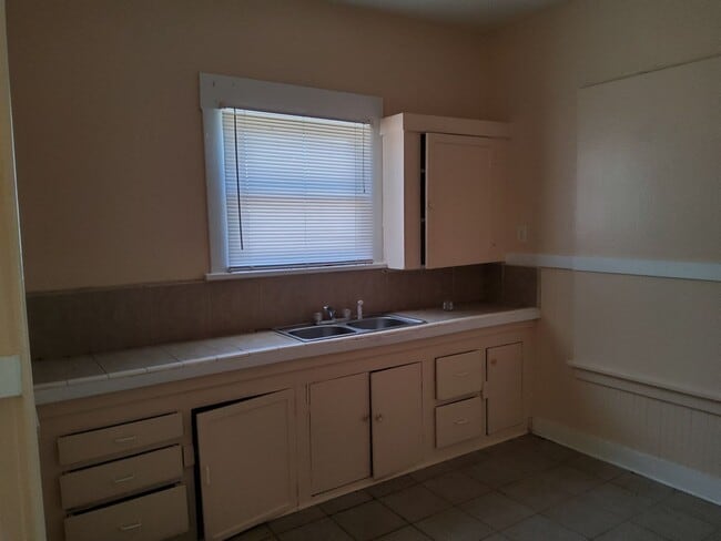 Photo - 506 Fig St
