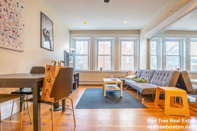 Photo - 94 Pleasant St