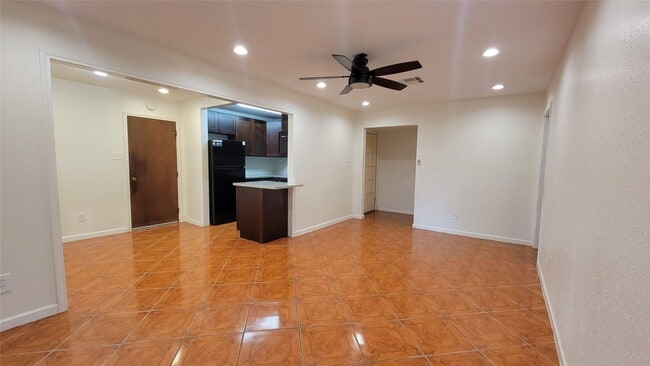 Photo - 12407 Russ Dr