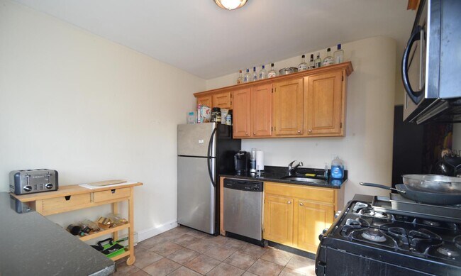 Building Photo - 25 Pratt St Unit 2